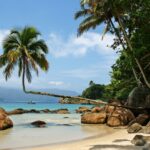 praia do aventureiro